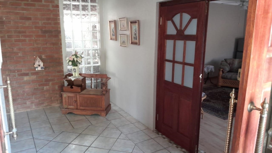 5 Bedroom Property for Sale in Riebeeckstad Free State